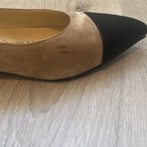 CHANEL Tan and Black Women's Shoes - Picture 13 of 16